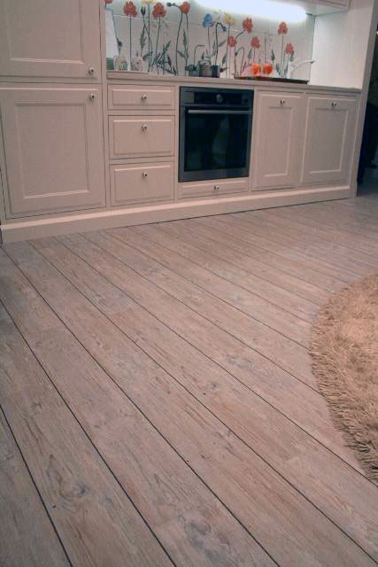 LVT põrandakate, Floorin