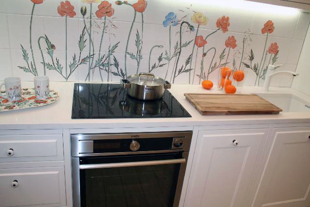 Köök, disain Aet Piel, tootja Arens, tagasein CeramicPrint, nõud Iittala