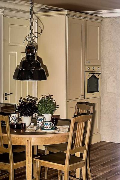 Pilt 8 - Söögilaud ja toolid Skano Furniture; lauanõud Iittala, lauakatted Hemtex, valgusti hektor-Light 