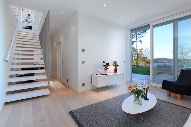 Modernne villa Stockholmi lähedal 