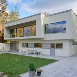 31 - Bauroc: Modernne villa Stockholmi lähedal 
