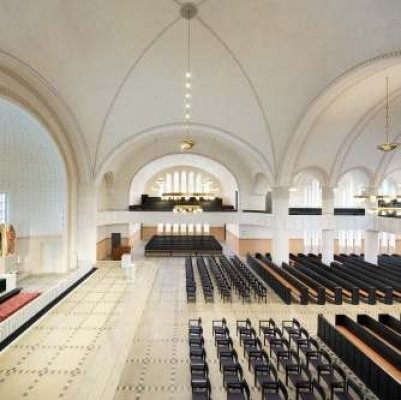 Eesti Kultuurkapitali Arhitektuuri Sihtkapitali peapreemia pälvis Tartu Pauluse kiriku restaureerimisprojekt, mille autoriteks on Soome arhitektid Merja Nieminen, Kari Järvinen ja Markku Norsi. Eesti Kultuurkapitali Arhitektuuri Sihtkapitali peapreemia pälvis Tartu Pauluse kiriku restaureerimisprojekt, mille autoriteks on Soome arhitektid Merja Nieminen, Kari Järvinen ja Markku Norsi.