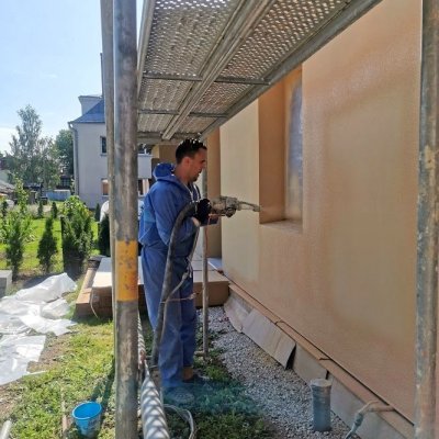 Krohvimismasin toob krohvimistöös ajavõidu ja ühtlasema tulemuse