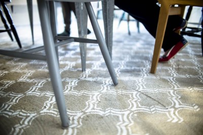 Põranda värvimine šablooniga – isikupärane ja vastupidav