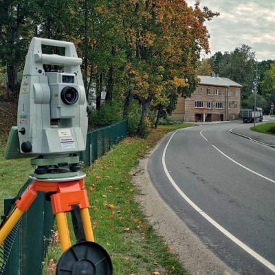 Täpne GPS mõõdistamine aitab vältida krundi piiridega seotud probleeme 