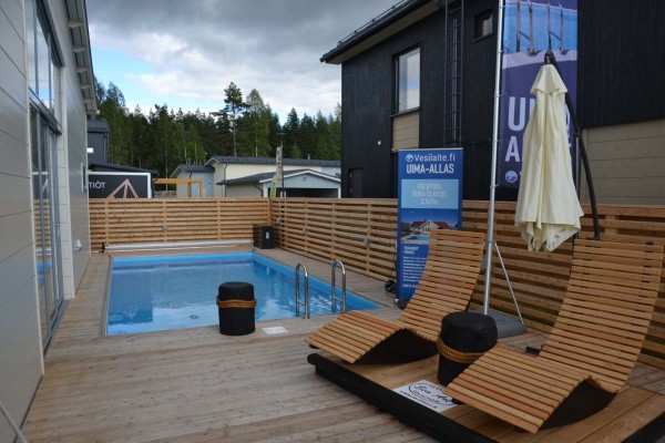 Pilt 25 - Välibassein terrassil