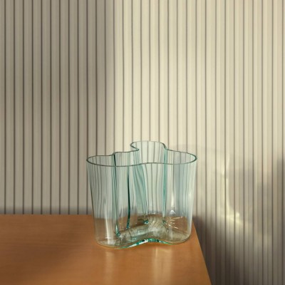 Iittala tutvustab uut ümbertöödeldud klaasist erikollektsiooni Iittala tutvustab uut ümbertöödeldud klaasist erikollektsiooni