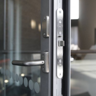 Hooldatud ukselukk annab turvatunde ja uksesulgur lisamugavuse!