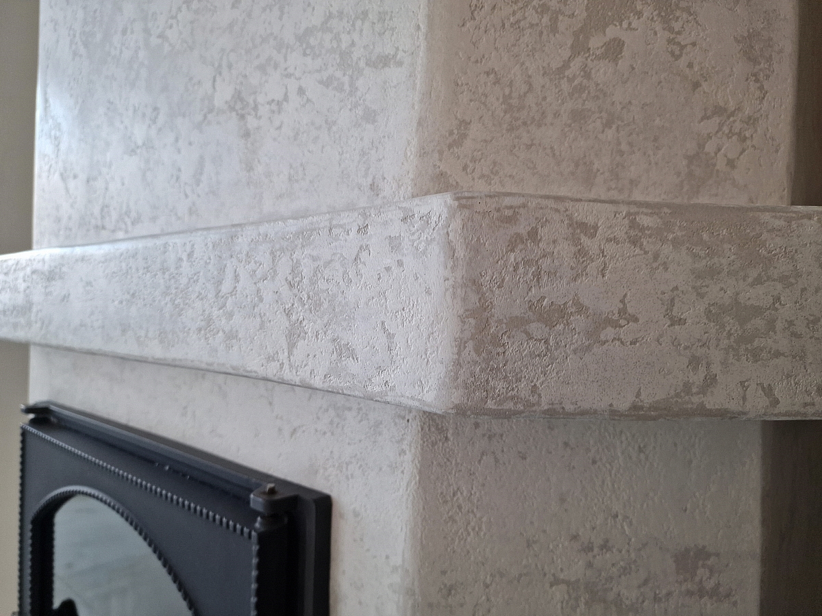 Lubi marmorino küttekolde väliskestal. Tehtud tööd: A-viimistluse