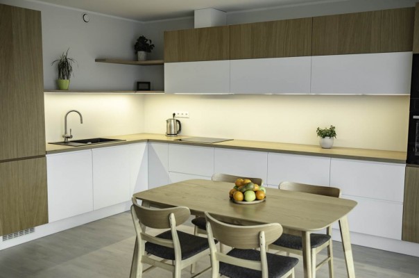 Pilt 3 - Köögimööbel valge ja puit