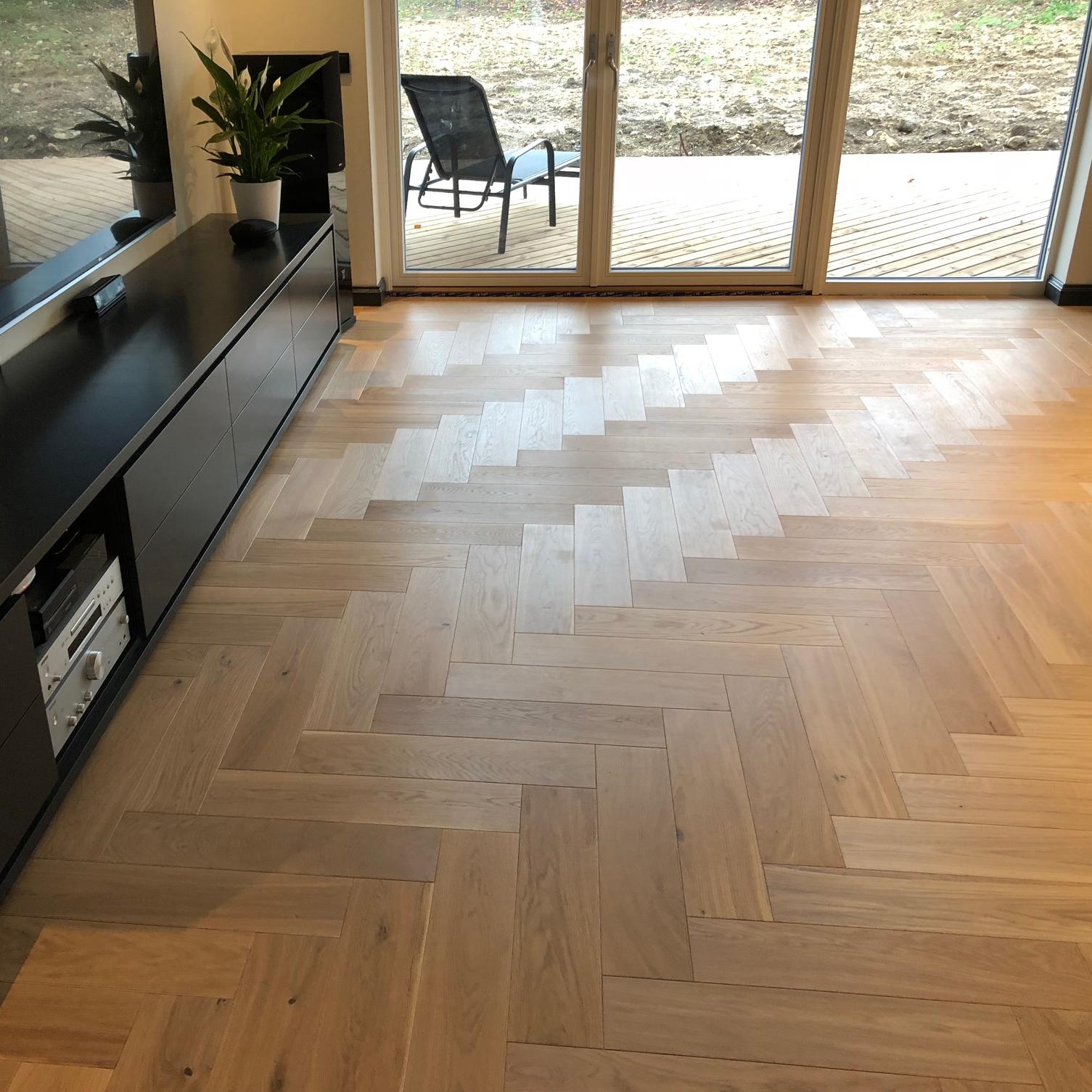 Klassikaline või prantsuse kalasaba parkett – milline valida?