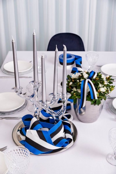 Lipuvärvides pael lauakaunistusena - 5