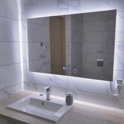 Vannitoa LED valgustusega peegel udueemaldusega - uudistoode! Vannitoa LED valgustusega peegel udueemaldusega - uudistoode!