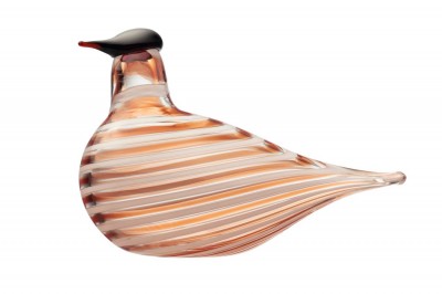 Birds By Toikka kollektsiooni aasta linnuks valitud klaasskulptuur on rukkiräägust inspireerituna saadaval triibulises vase ja valge värvikombinatsioonis. - 1