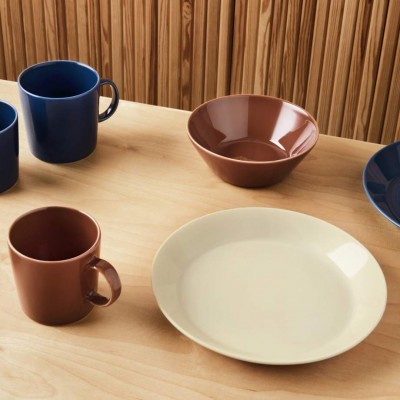 Iittala tähistab legendaarse Teema lauanõude kollektsiooni juubelit 50. aastatest inspireeritud värvipaletiga Iittala tähistab legendaarse Teema lauanõude kollektsiooni juubelit 50. aastatest inspireeritud värvipaletiga