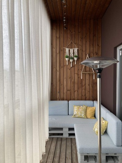 Õuekardinad klaasitud seinaga korteri rõdul - Smartex Disain - 2
