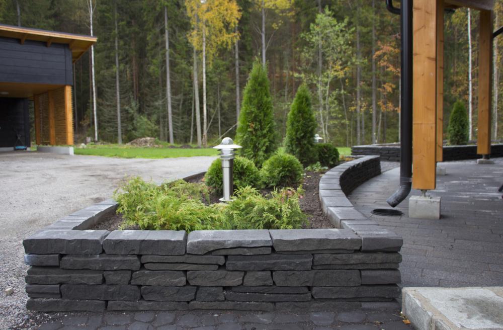 Müürikivid aiakujunduses – praktilised ja efektsed