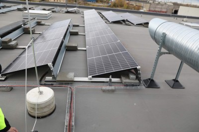 Päikesepaneelide paigaldamine katusele