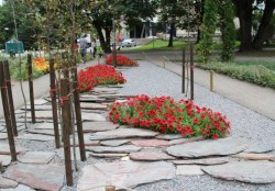 2 - Tallinna aiakunsti võistlus "Linn ja loodus käsikäes" Tornide väljakul