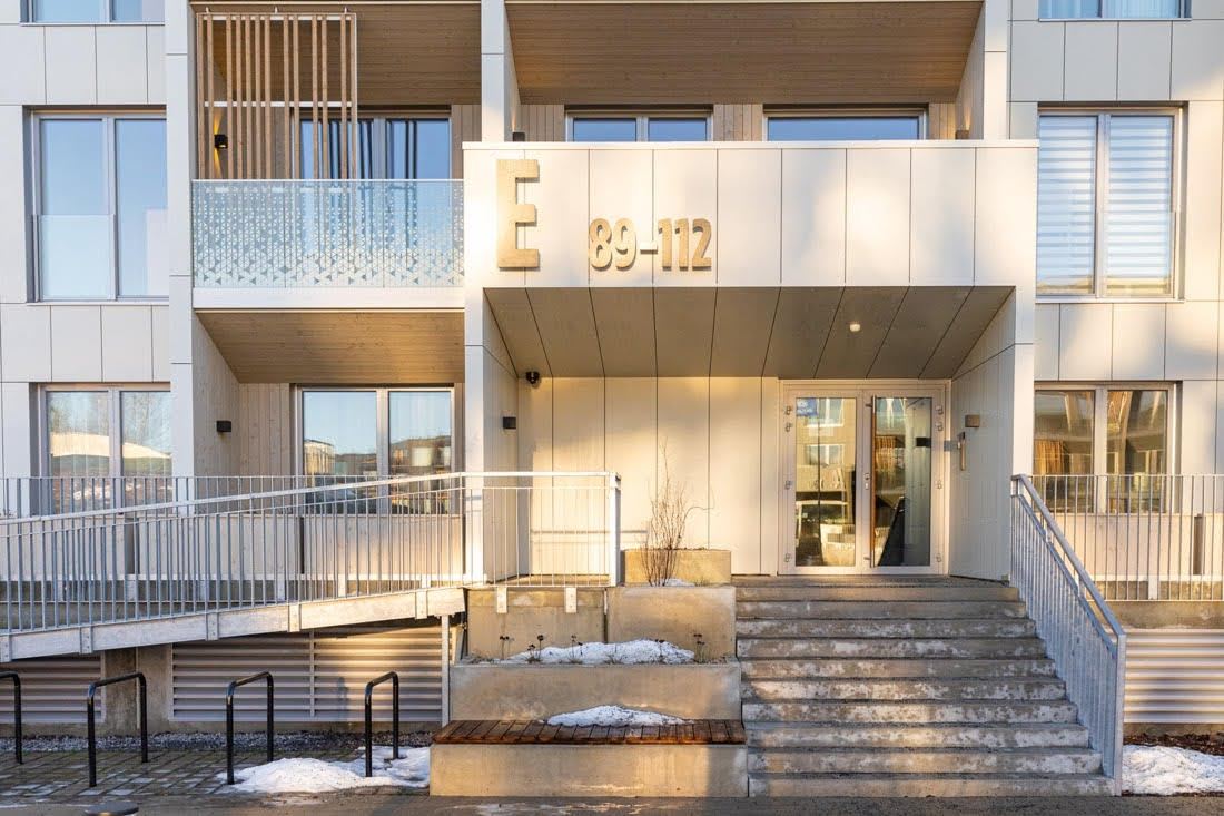 Arco Tarc alustas Kodulahe kvartalis aadressil Lammi 8 Rannakalda arenduse ehitustöödega 2022. aasta veebruaris ja esialgu alanud aasta esimesse kvartalisse planeeritud etapp valmis ennetähtaegselt juba 2023. aasta lõpus.