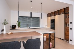 1 - WoHo Luxury Suites  - köök