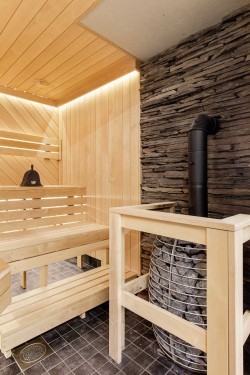 6 - Äsja renoveeritud eramu – valguse ja vaikuse lugu