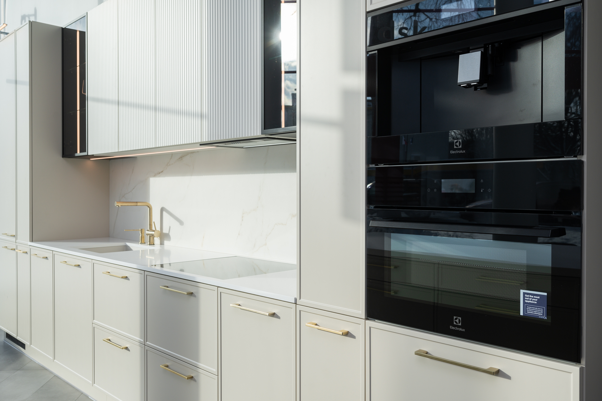 DSK Furniture’i näidisköök Tartu salongis (Pepleri 34)