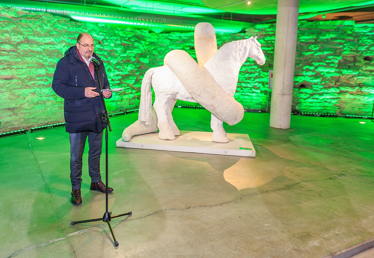 Vabaduse väljaku all ootab külastajaid Eesti esimene drive-in kunstinäitus 6