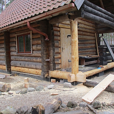 Palkmaja renoveerimisel on betoonpõranda ja vundamendi niiskuskaitse kõige alus