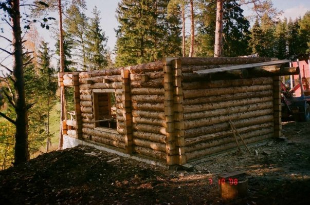 5 - PUPSI AZ OÜ hand made log houses