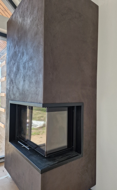 Lubi-marmorino küttekolde väliskestal.