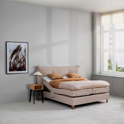 9 - Jensen Ambassadör Aqtive II mootoriga voodi 180x200