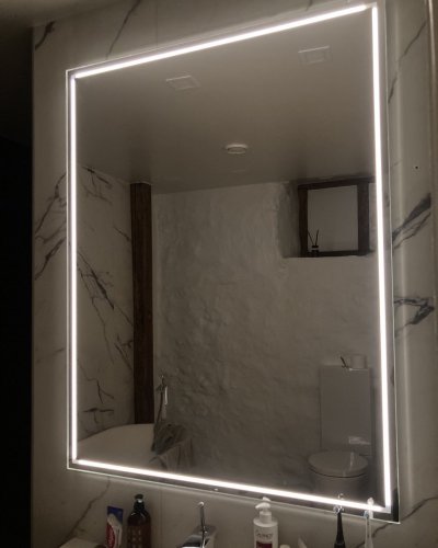 15 - LED-valgusega peegel eritellimusel