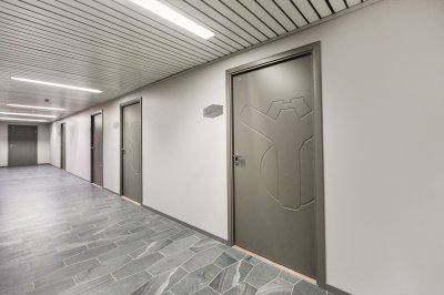 5 - Ärihoone siseuksed