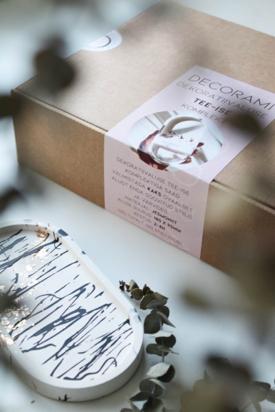Decorami tee-ise komplektid