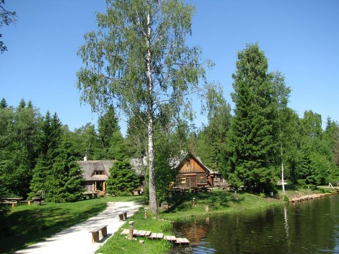 Kodu korrusmajas Maardus (perekond Bõstrov) Kodu korrusmajas Maardus (perekond Bõstrov)