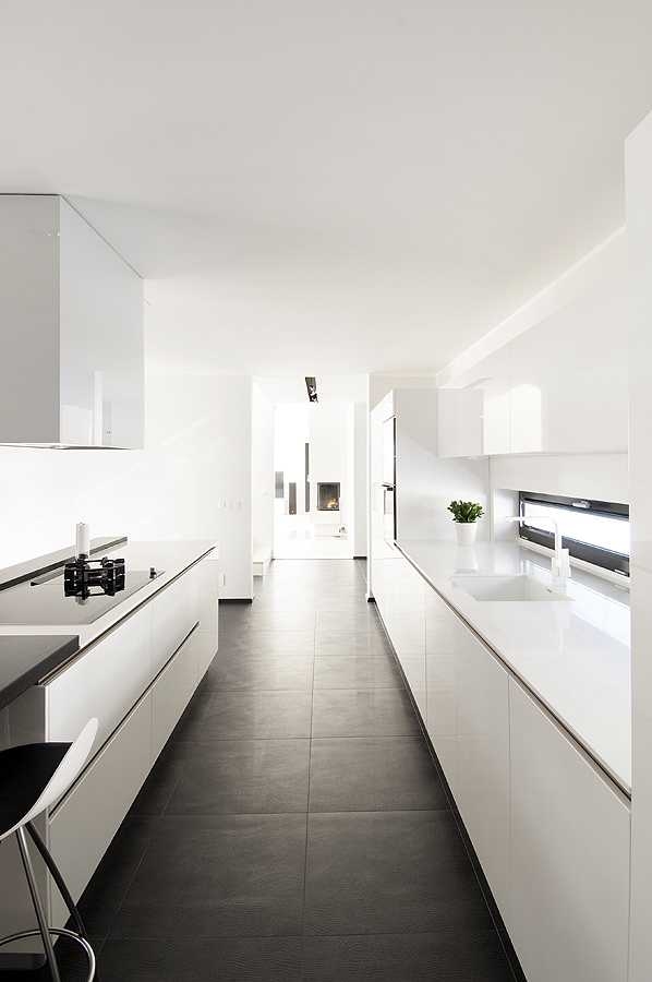 Modernne noore pere must-valge-hall kodu Tallinnas Merirahus Modernne noore pere must-valge-hall kodu Tallinnas Merirahus