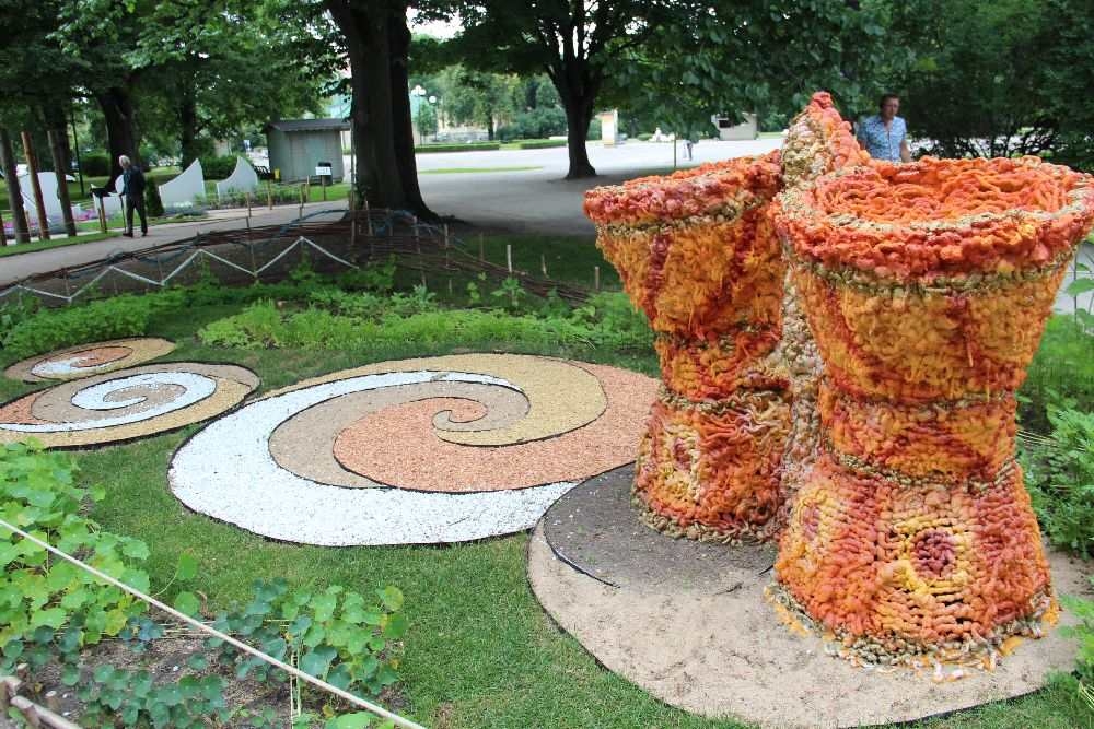 Inspiratsiooni aiakujunduseks „Aed kui kunstiteos“ või „Tervendav aed“ Inspiratsiooni aiakujunduseks „Aed kui kunstiteos“ või „Tervendav aed“