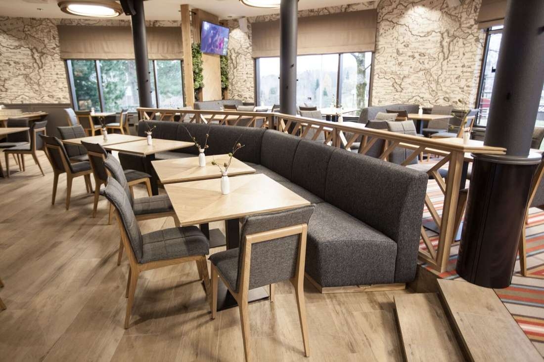 Ugandi Resto interjööris kajastuvad rahvustraditsioonid ja sport Ugandi Resto interjööris kajastuvad rahvustraditsioonid ja sport