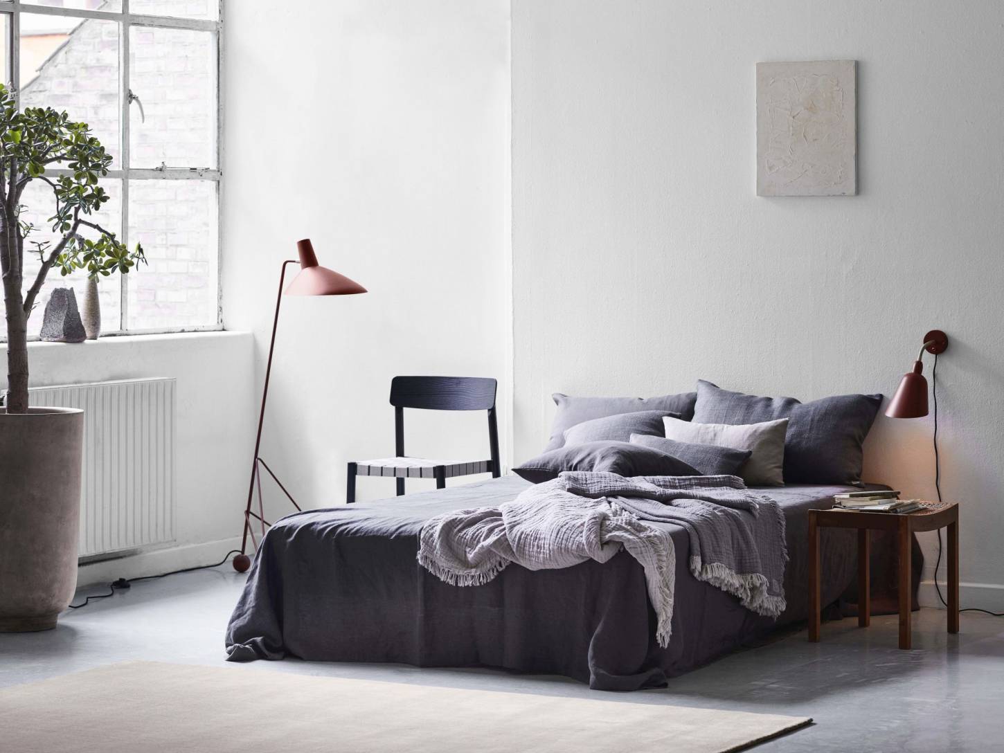 Neutraalsetes toonides Collect sarja padjad, pleedid ja voodikatted muudavad iga magamistoa puhkuseoaasiks. Tootja: &Tradition