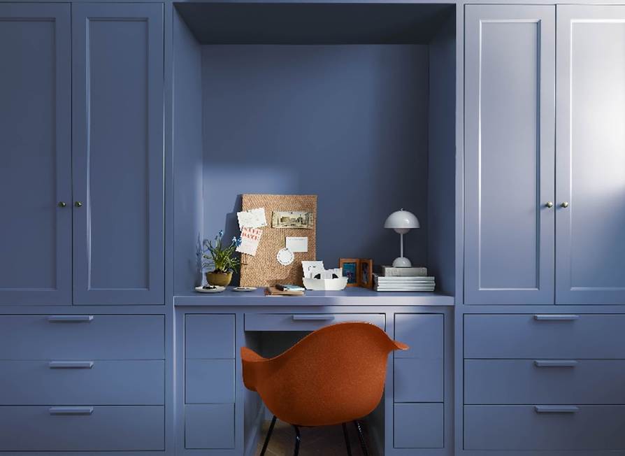 Benjamin Moore - aasta värv Blue Nova 825, sirelililla, benjaminmoore.com